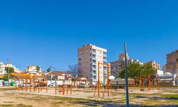 Reventa - Town House -
Torrevieja - Nueva Torrevieja