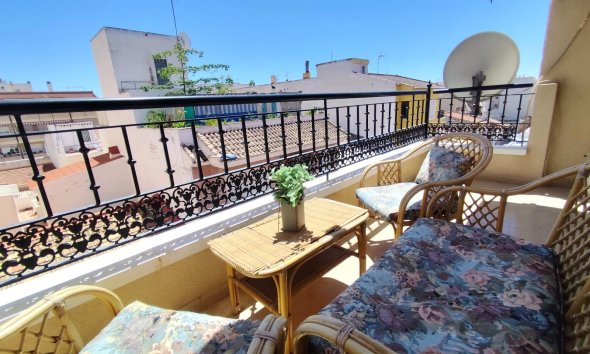 Revente - Apartment -
Torrevieja - Centro
