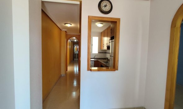 Revente - Apartment -
Torrevieja - Centro