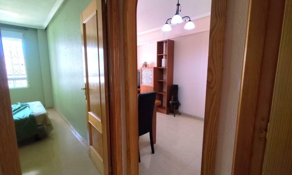 Revente - Apartment -
Torrevieja - Centro