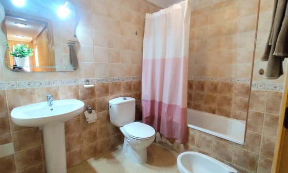 Revente - Apartment -
Torrevieja - Centro