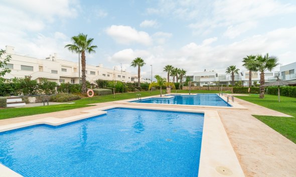 Reventa - Bungalow -
Vistabella Golf Entre Naranjos - Inland