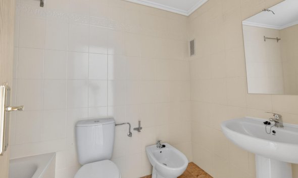 Revente - Apartment -
Torrevieja - El Limonar