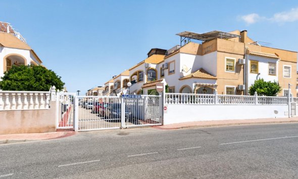 Revente - Apartment -
Torrevieja - El Limonar