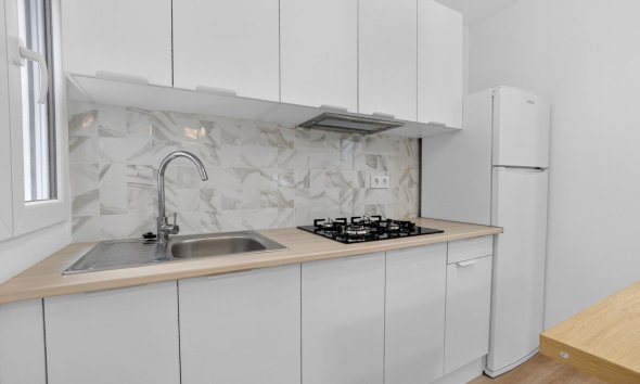 Revente - Apartment -
Torrevieja - Centro