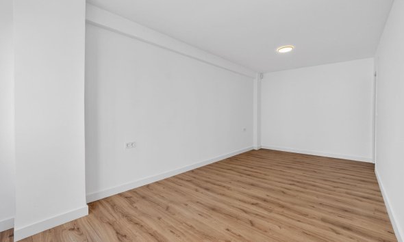Revente - Apartment -
Torrevieja - Centro