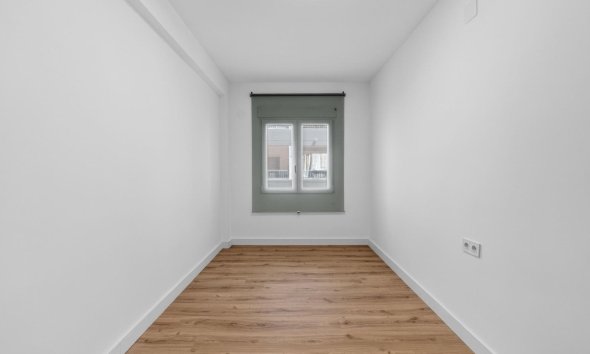 Revente - Apartment -
Torrevieja - Centro