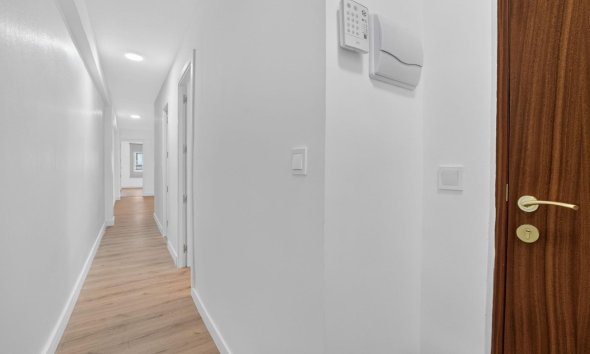 Revente - Apartment -
Torrevieja - Centro