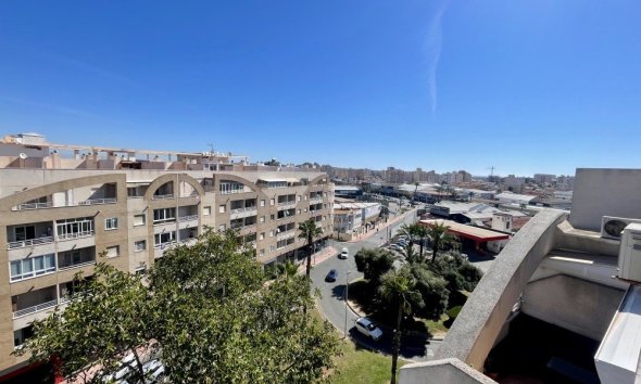 Revente - Attique -
Torrevieja - Costa Blanca