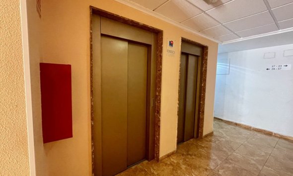 Revente - Attique -
Torrevieja - Costa Blanca