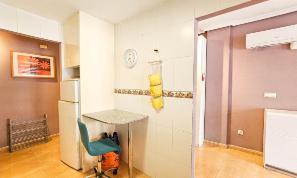 Revente - Apartment -
Torrevieja - Parque de las Naciones