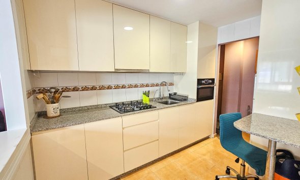Revente - Apartment -
Torrevieja - Parque de las Naciones