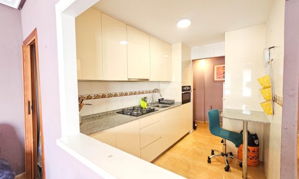 Revente - Apartment -
Torrevieja - Parque de las Naciones