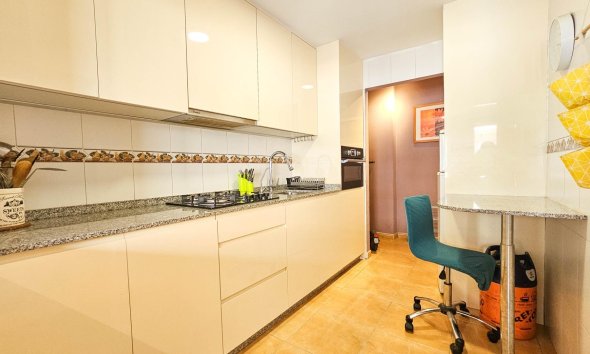 Revente - Apartment -
Torrevieja - Parque de las Naciones