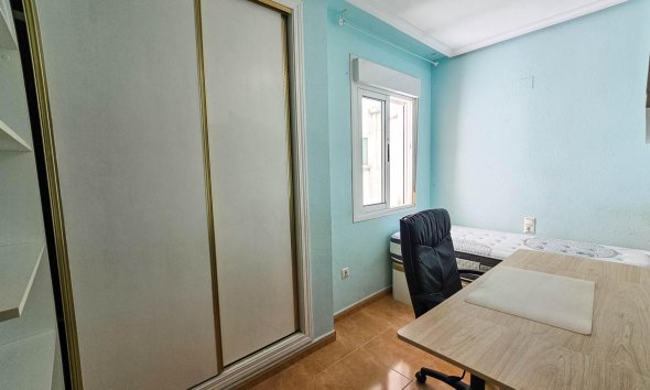 Revente - Apartment -
Torrevieja - Parque de las Naciones