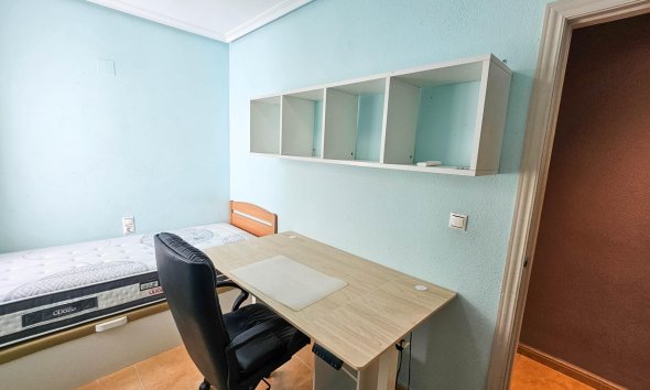 Revente - Apartment -
Torrevieja - Parque de las Naciones