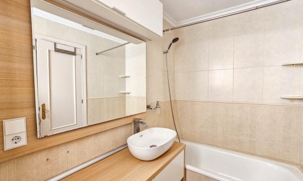 Revente - Apartment -
Torrevieja - Parque de las Naciones