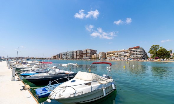 Revente - Apartment -
Torrevieja - Parque de las Naciones