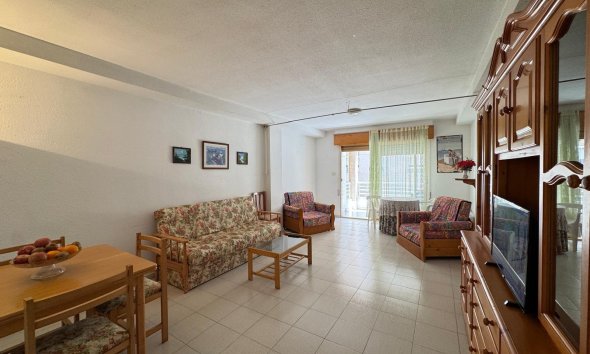 Revente - Apartment -
Torrevieja - Centro