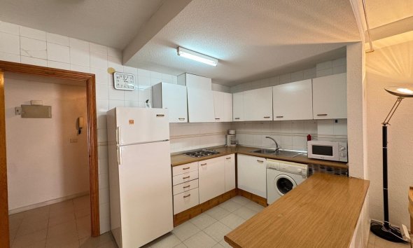 Revente - Apartment -
Torrevieja - Centro