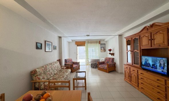 Revente - Apartment -
Torrevieja - Centro