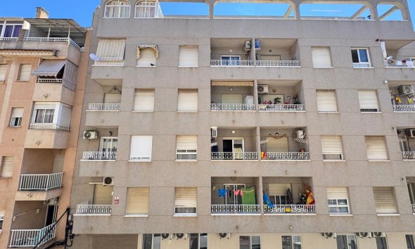 Revente - Apartment -
Torrevieja - Centro