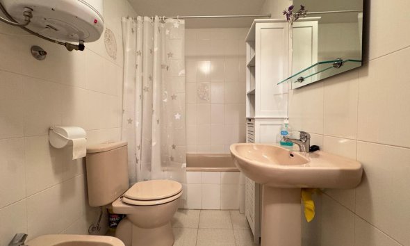 Revente - Apartment -
Torrevieja - Centro