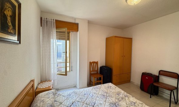 Revente - Apartment -
Torrevieja - Centro