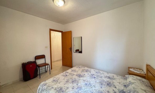Revente - Apartment -
Torrevieja - Centro