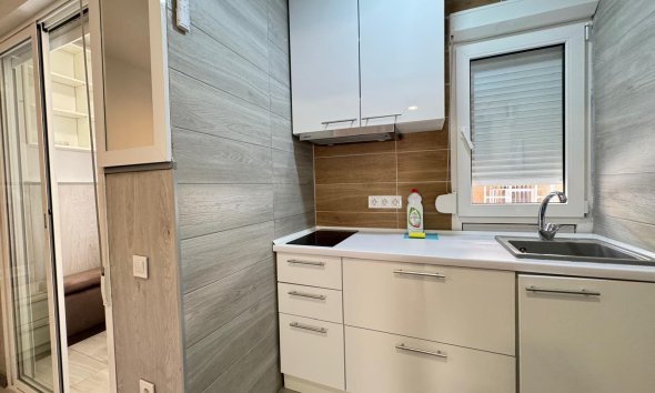 Revente - Apartment -
Torrevieja - Playa del Cura