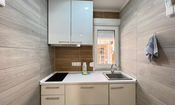 Revente - Apartment -
Torrevieja - Playa del Cura