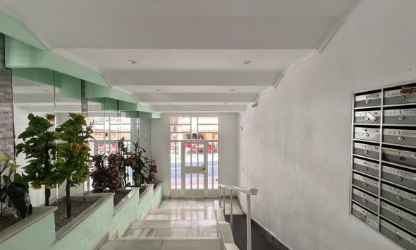 Revente - Apartment -
Torrevieja - Playa del Cura