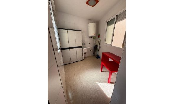 Revente - Apartment -
Torrevieja - Centro