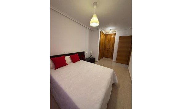 Revente - Apartment -
Torrevieja - Centro