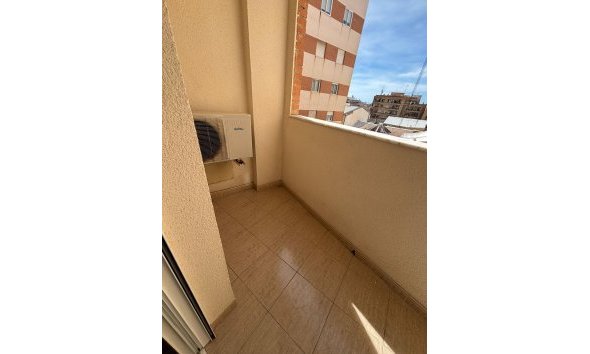 Revente - Apartment -
Torrevieja - Centro