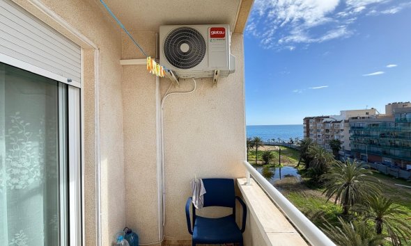Revente - Apartment -
Torrevieja - Playa del Cura
