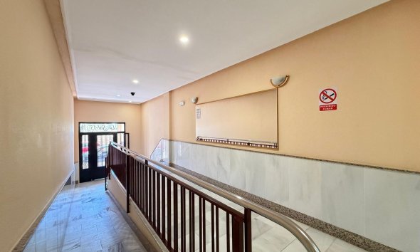 Revente - Apartment -
Torrevieja - Playa del Cura