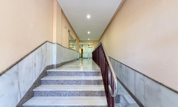 Revente - Apartment -
Torrevieja - Playa del Cura
