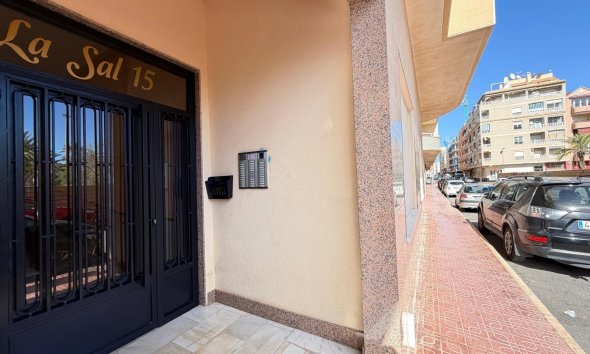 Revente - Apartment -
Torrevieja - Playa del Cura