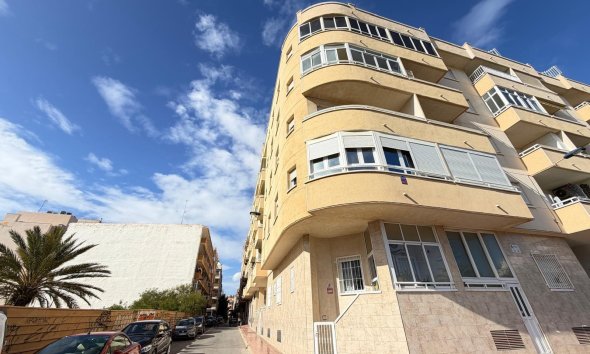Revente - Apartment -
Torrevieja - Playa del Cura