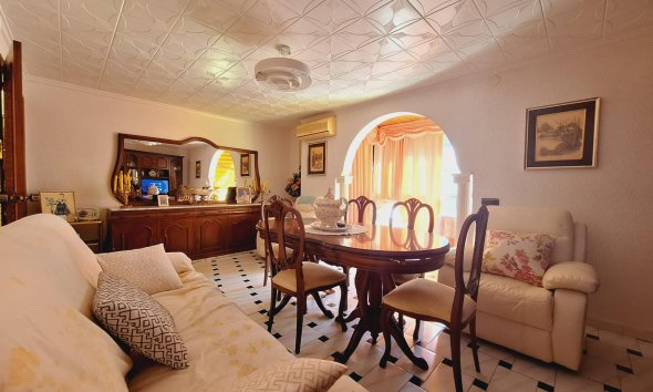 Revente - Apartment -
Torrevieja - Acequion
