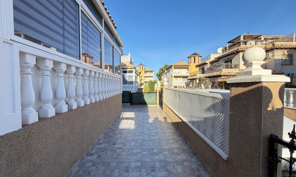 Reventa - Town House -
Orihuela Costa - Las Filipinas
