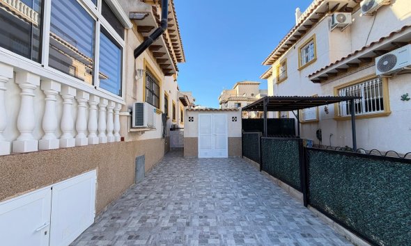Reventa - Town House -
Orihuela Costa - Las Filipinas