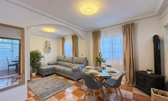 Reventa - Town House -
Orihuela Costa - Las Filipinas