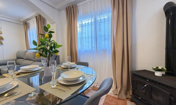 Reventa - Town House -
Orihuela Costa - Las Filipinas