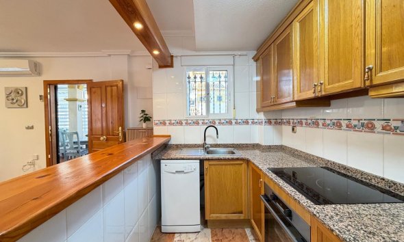 Reventa - Town House -
Orihuela Costa - Las Filipinas