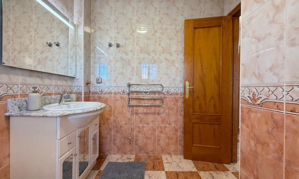 Reventa - Town House -
Orihuela Costa - Las Filipinas