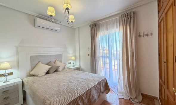 Reventa - Town House -
Orihuela Costa - Las Filipinas