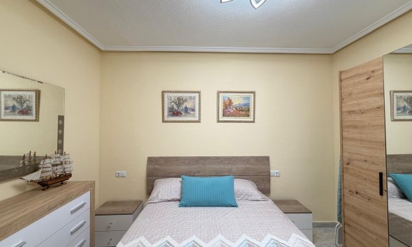 Revente - Apartment -
Torrevieja - Playa del Cura