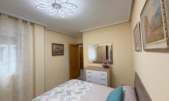 Revente - Apartment -
Torrevieja - Playa del Cura